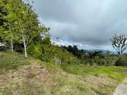 Terreno en Venta en Santa Catarina Pinula comercial