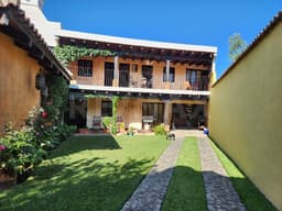 CASA EN RENTA EN PORTAL DE ANTIGUA