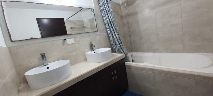 Venta de casa de 178m2 en Cumbres de la Arboleda, CAES. — foto 13