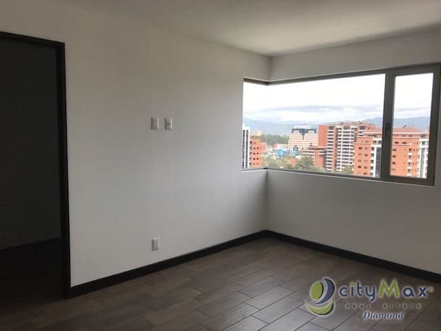 OFERTA! Apartamento en renta en zona 10 — foto 4