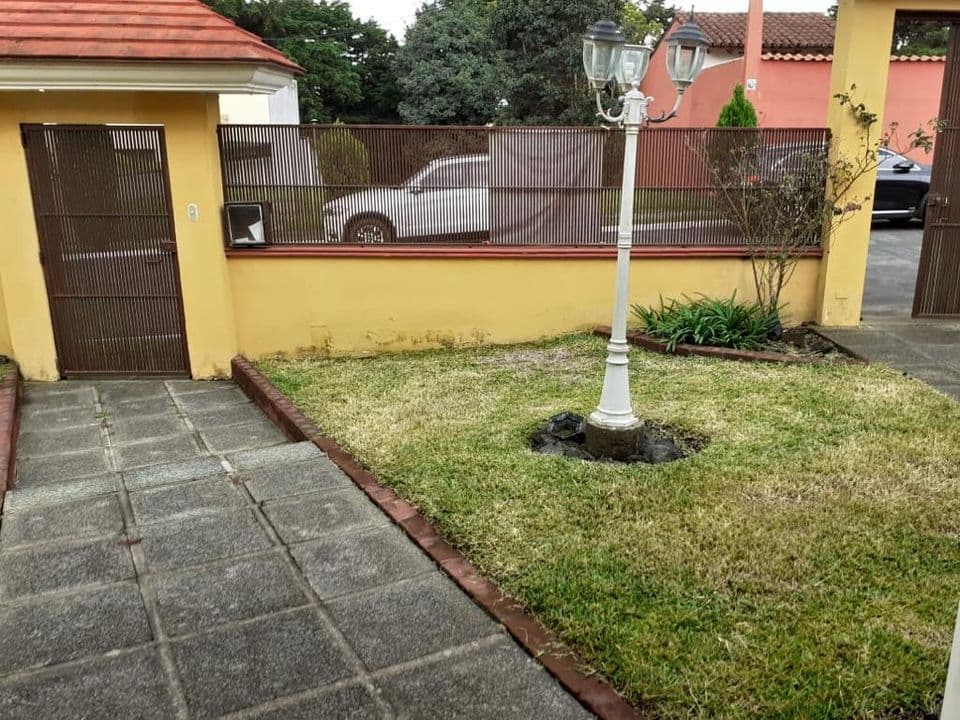 Venta de amplia casa en Colinas de Andalucía, CAES — foto 1