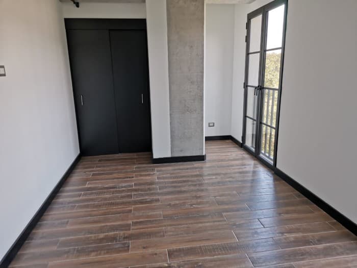Rento moderno apartamento en área céntrica de zona 14 — foto 5