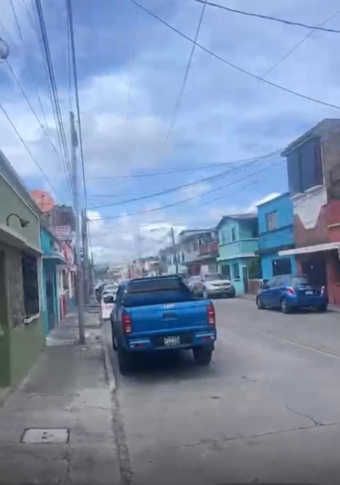 CASA COMERCIAL EN VENTA EN QUINTA SAMAYOA ZONA 7 GT — foto 1