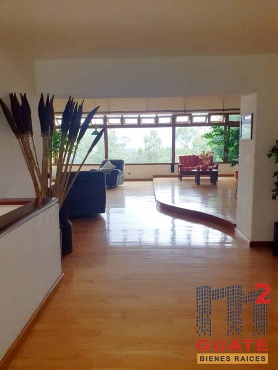 Casa de 775 m2 de construcción en Venta, Zona 10 — foto 3