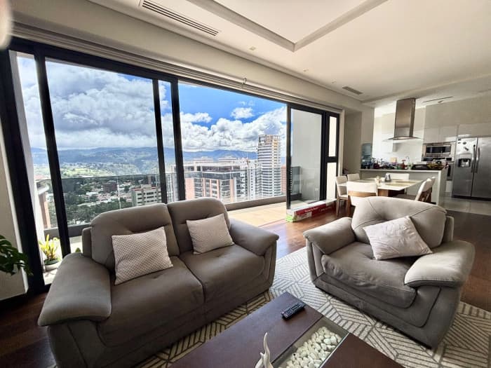 Apartamento de Lujo en Venta en Zona 14 — foto 1