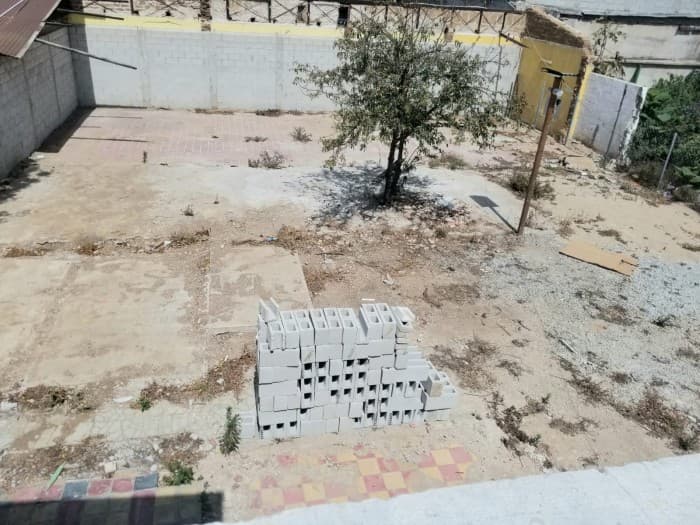 VENDO CASA CON TERRENO EN ZONA 8 — foto 2