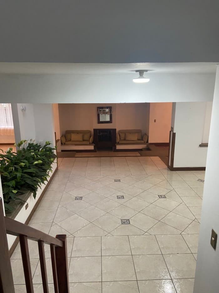 RENTO CASA EN ZONA 16 — foto 3