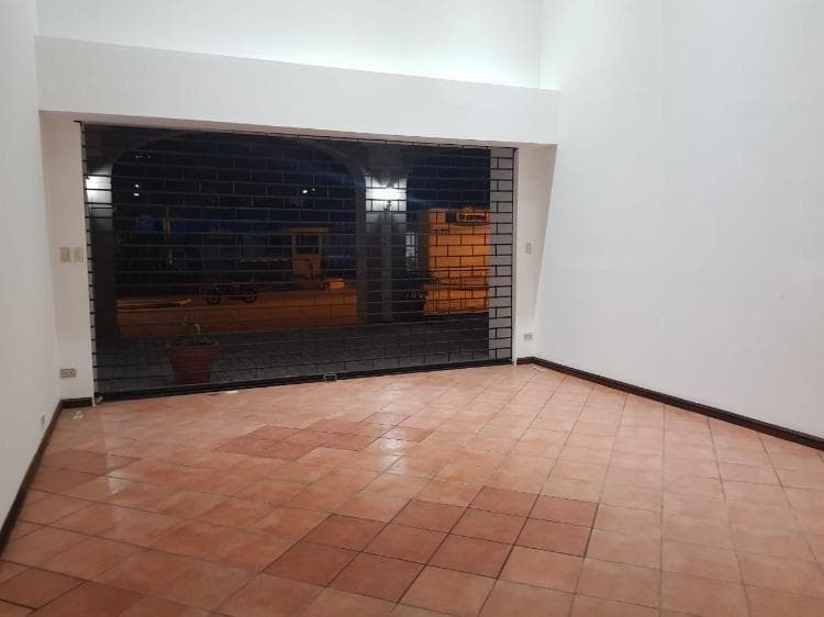 Local en renta en Plaza Céntrica zona 9 Guatemala — foto 4