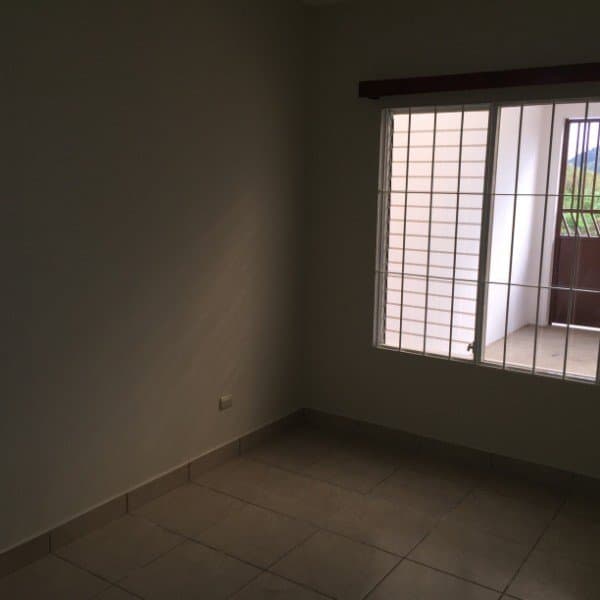 CASA 1 NIVEL EN RENTA!! Carr. Salvador precio Q 3,000 — foto 3
