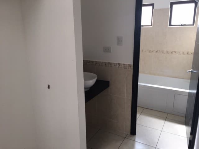 Remato casa en Zona 16 SAN ISIDRO — foto 15