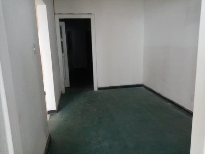 Rento amplia casa para uso comercial zona 9 — foto 3