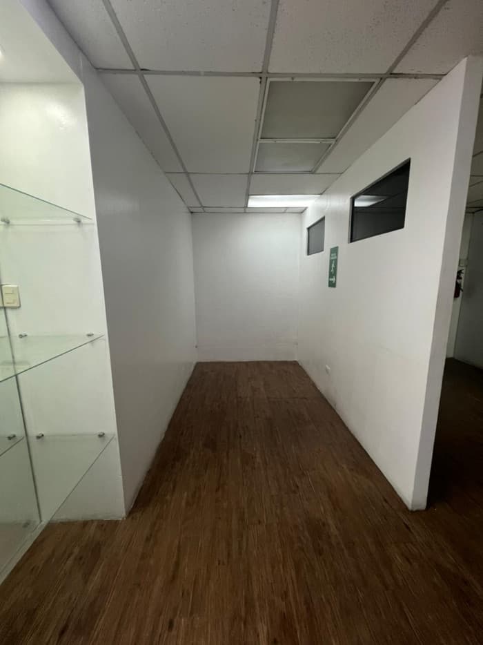 OFICINA EN #RENTA EN ZONA 9 — foto 5