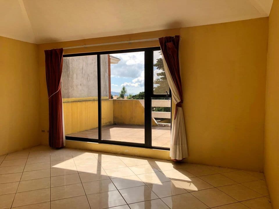 Venta de amplia casa en Colinas de Andalucía, CAES — foto 5