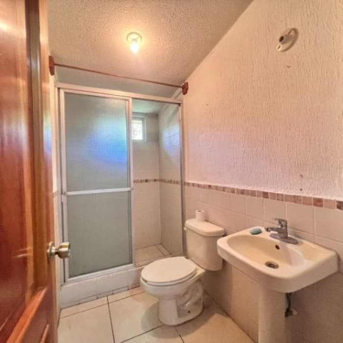 Casa en venta en Jardines de San Lucas Sacatepéquez — foto 15