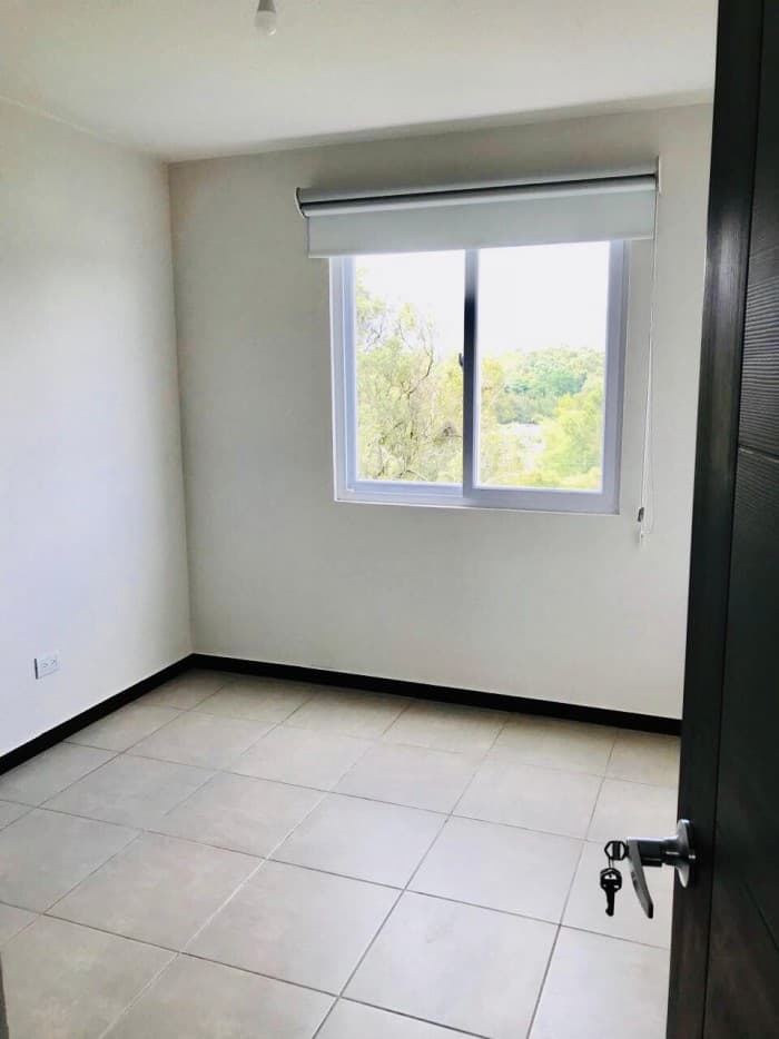 ZONA 11. ALQUILO o VENDO APARTAMENTO EN PARQUE11 — foto 3