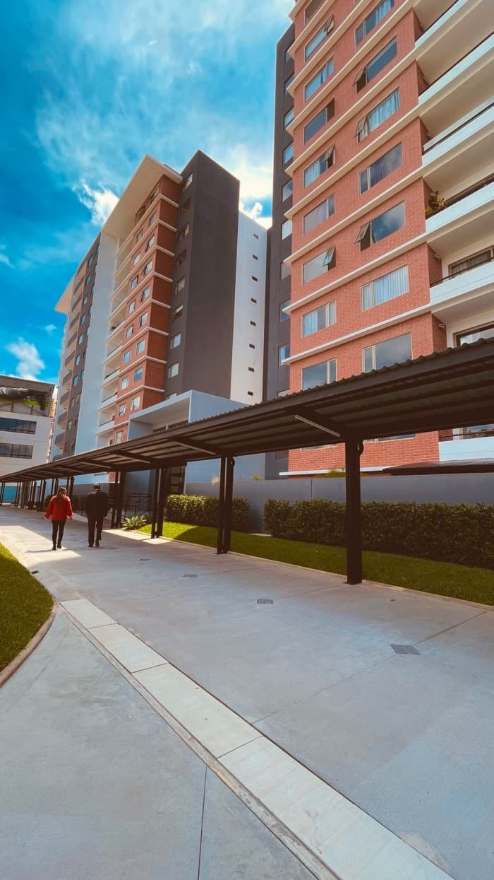 APARTAMENTO EN VENTA EN ZONA 14 — foto 13