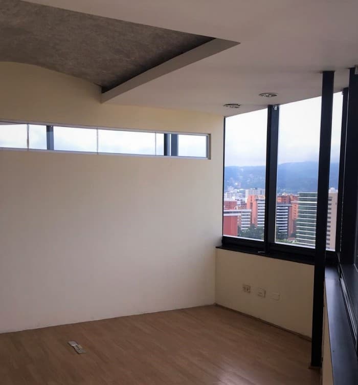 Oficina en Penthouse en Renta Zona 10 — foto 12