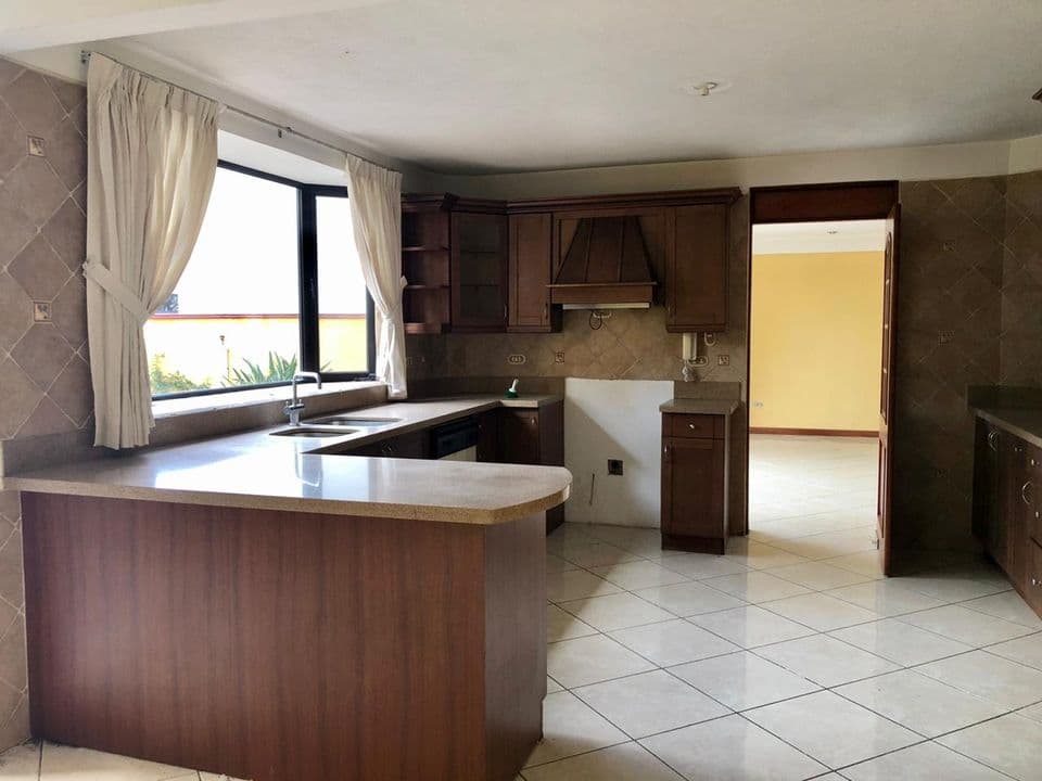 Venta de amplia casa en Colinas de Andalucía, CAES — foto 4