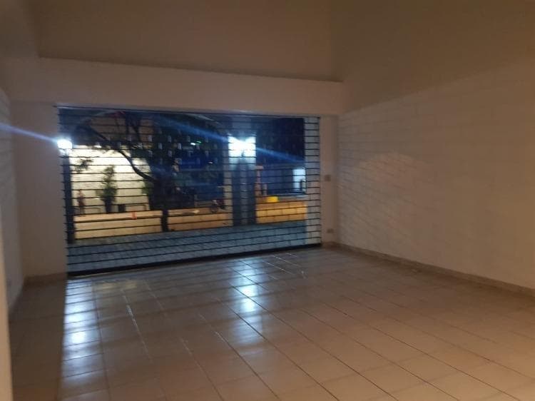 Local en renta en Plaza Céntrica zona 9 Guatemala — foto 3