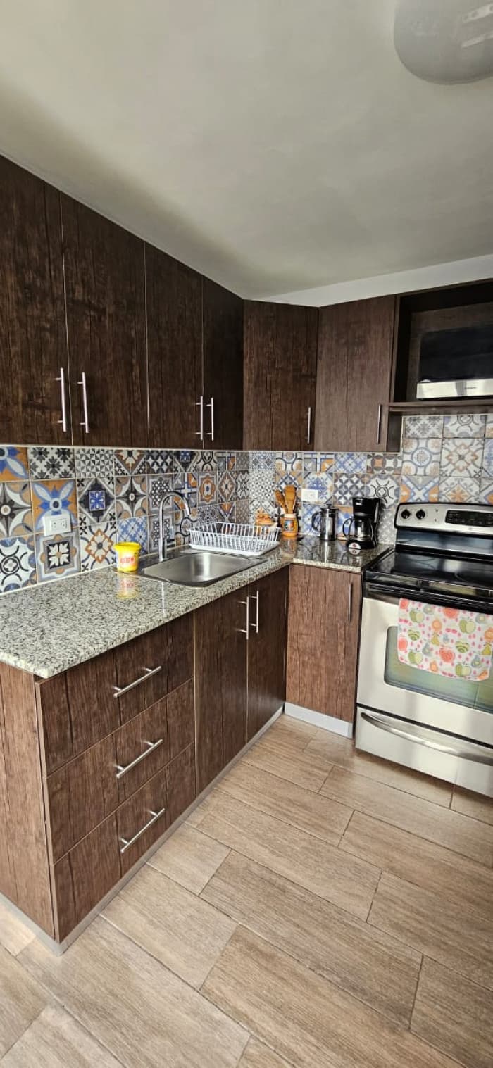 CASA EN RENTA AMUEBLADA CERCA DE ANTIGUA GUTEMALA — foto 3