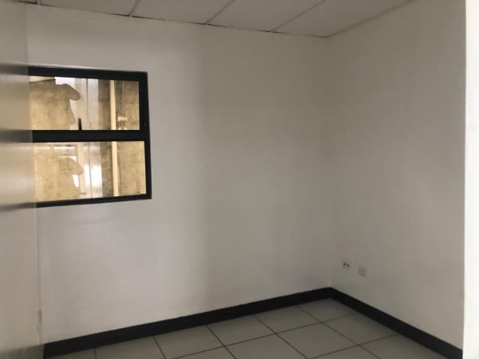 Renta de ofibodega dentro de complejo, Calzada La Paz. — foto 14