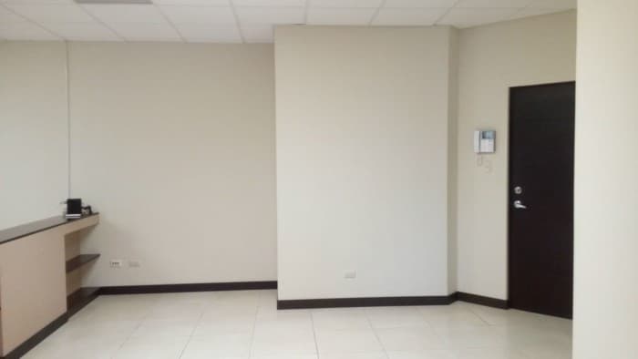 En venta 2 oficinas juntas en zona 10 Zona Pradera — foto 5