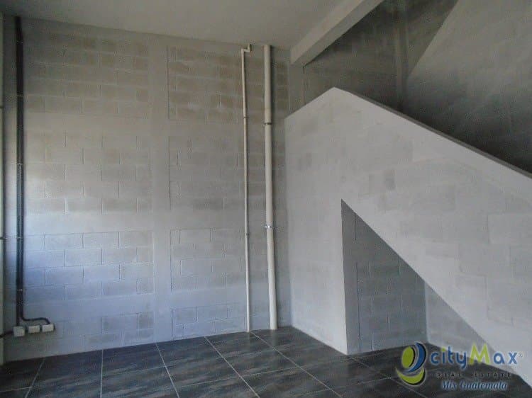 Ofibodega en Venta al final de Calzada Roosevelt — foto 2