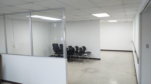 En Renta oficina en Aristos Reforma zona 9
