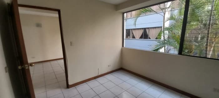 Rento apartamento en zona 10 — foto 11