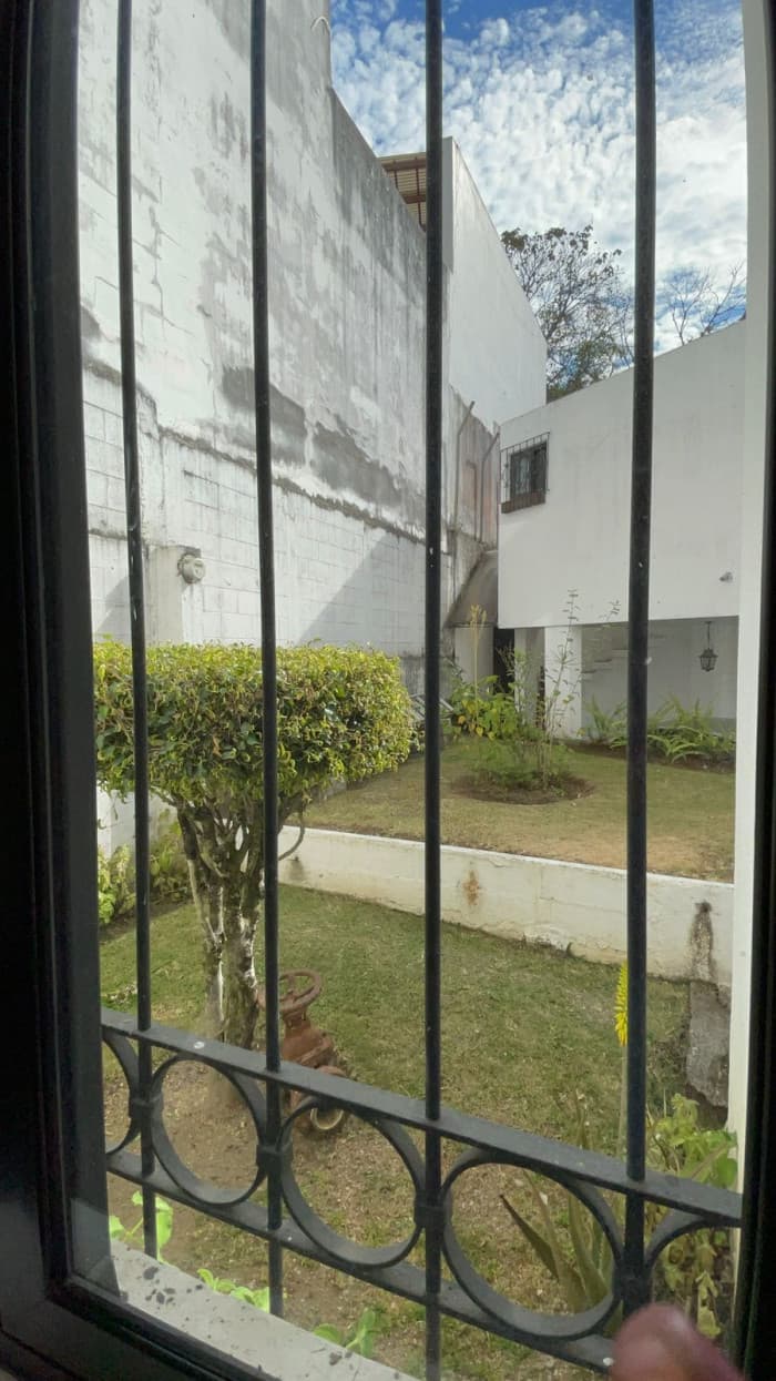 CASA EN VENTA RECIEN REMODELADA ZONA 15 — foto 12