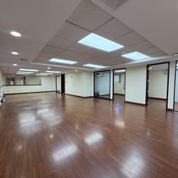 Oficina en Renta Plaza España zona 9 Guatemala