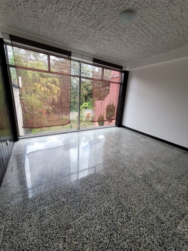 Oficinas en renta, zona 2
