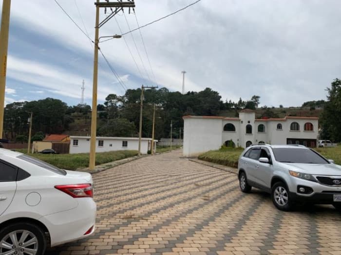 Terreno en Venta San Lucas Sacatepéquez Paseo Colonial — foto 3