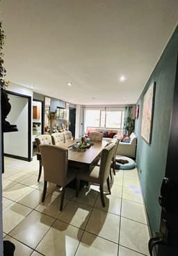Apartamento en venta en zona 16 con cocina renovada
