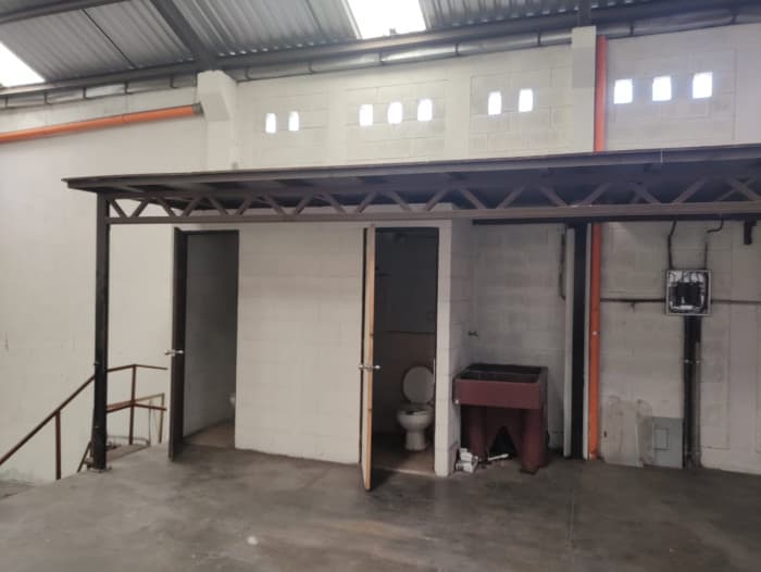 BODEGA EN #VENTA EN SAN CRISTÓBAL — foto 1