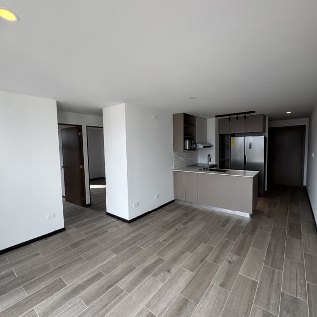 Apartamento en Renta zona 10 Equipado
