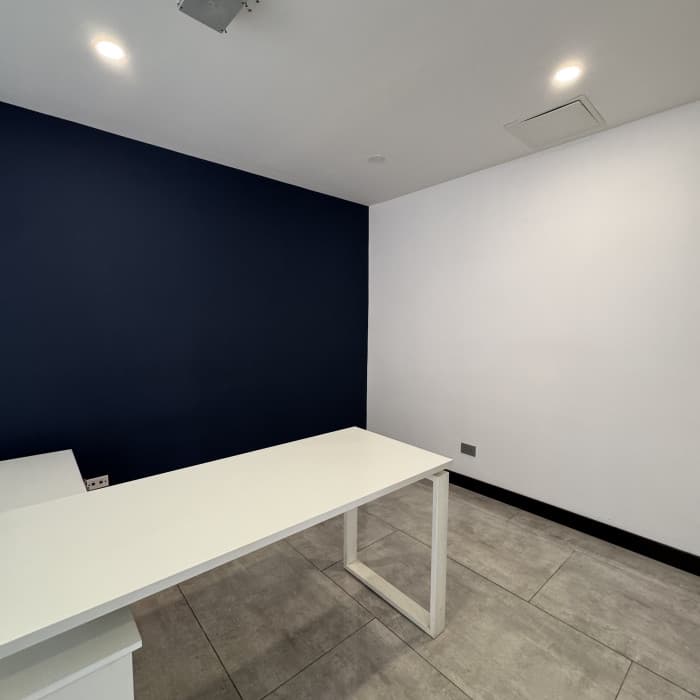 Oficina Comercial en Renta Geminis zona 10 con balcón — foto 13