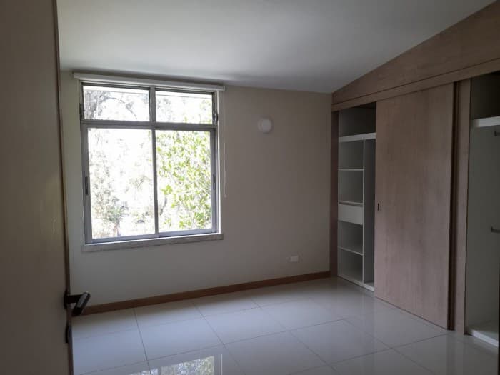 APARTAMENTO DE UNA HABITACION EN ZONA 10 — foto 4
