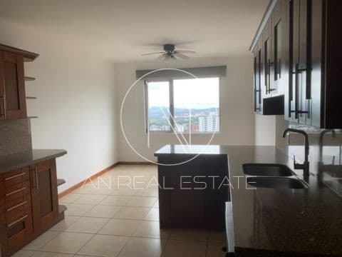 APARTAMENTO EN RENTA EN ZONA 15 — foto 1