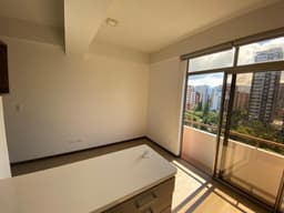 ALQUILO APARTAMENTO EN EDIFICIO CASA AMERICAS ZONA 13