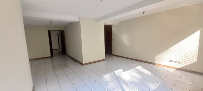 Rento apartamento en zona 10 — foto 4