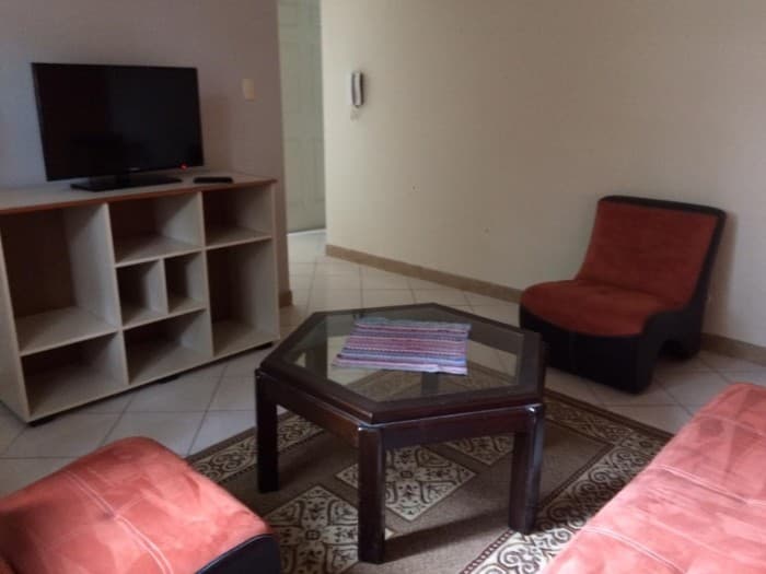 APARTAMENTO EN RENTA, ZONA 10 — foto 3