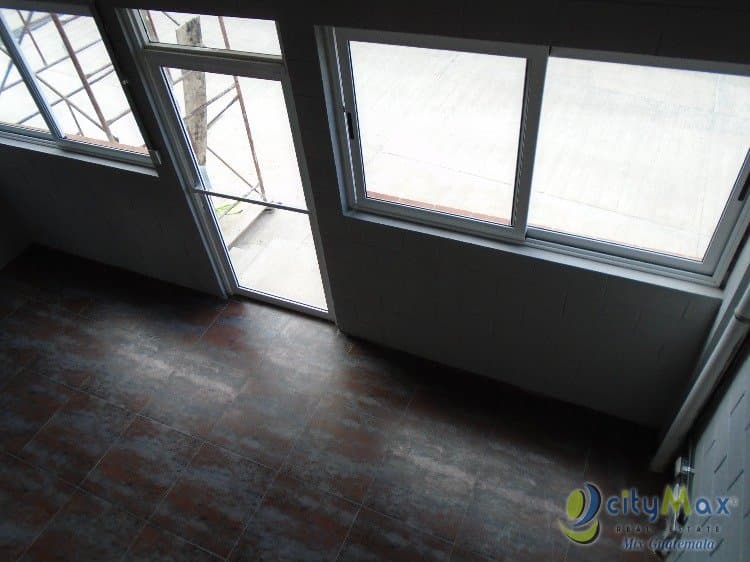 Ofibodega en Venta al final de Calzada Roosevelt — foto 8