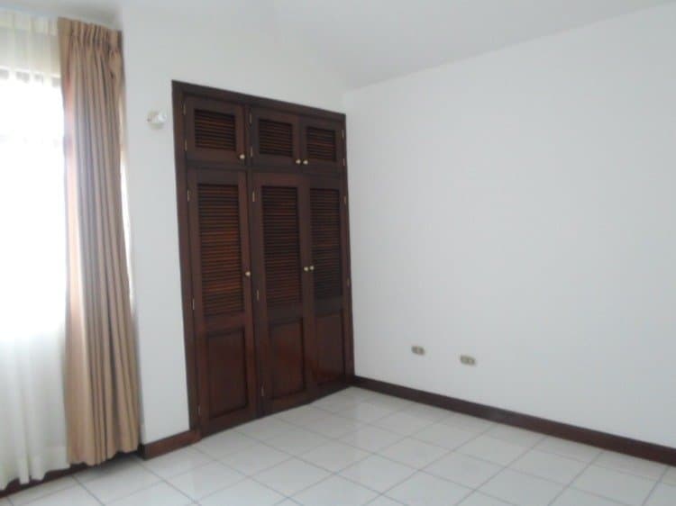 Apartamento en Renta zona 10 Guatemala — foto 4