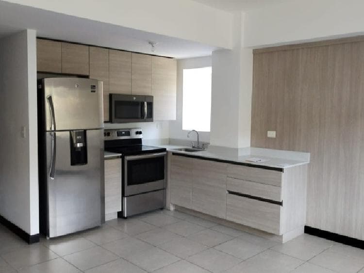 APARTAMENTO EN RENTA EN ZONA 16 — foto 6