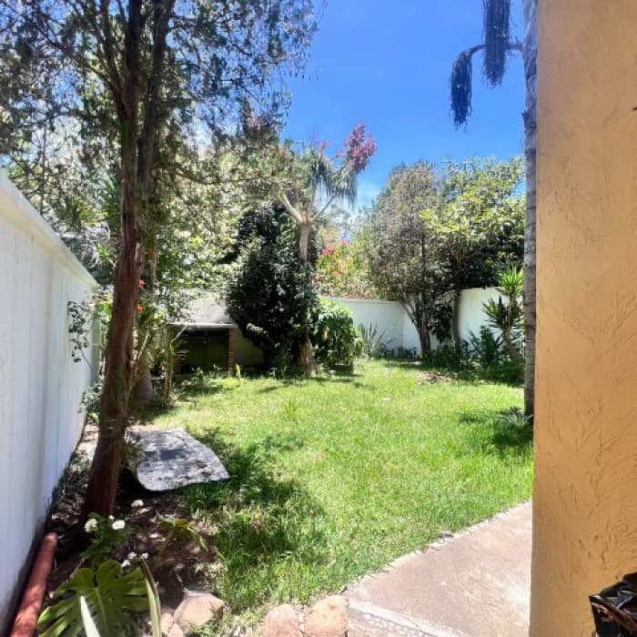 Casa en venta en Jardines de San Lucas Sacatepéquez — foto 5