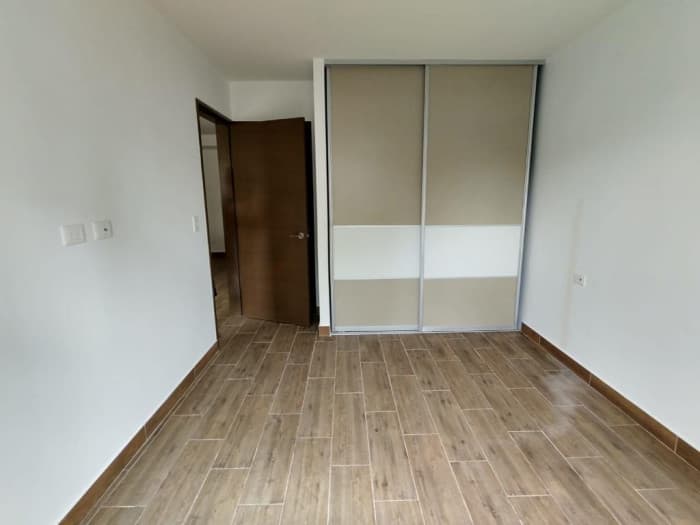 VENDO/RENTO APARTAMENTO EN EDIFICIO ALTURE KANAJUYU — foto 4