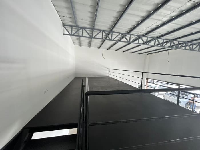Alquilo Local Comercial en Km 18 Caes — foto 2