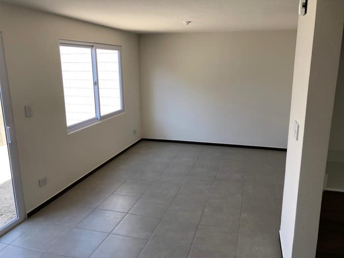 ZONA 2. VENDO CASA EN PARQUE SAN ANGEL — foto 4