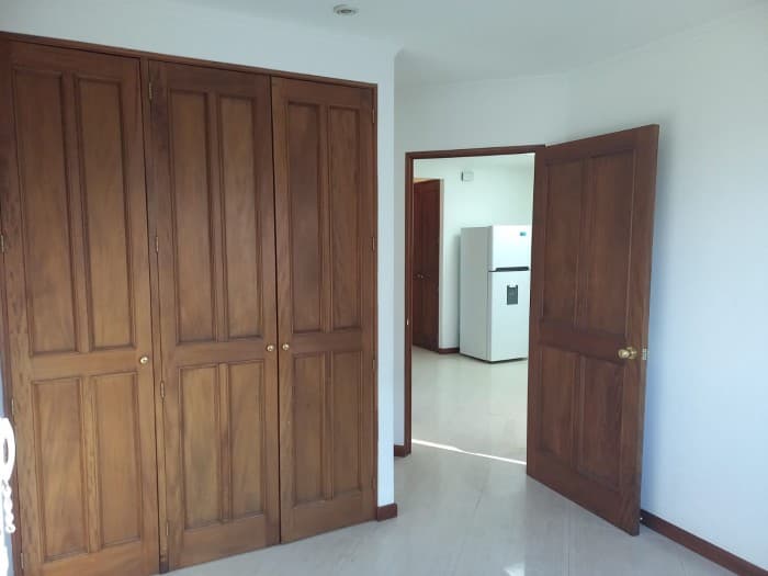 Plus Real Estate renta apartamento en zona 10 — foto 7